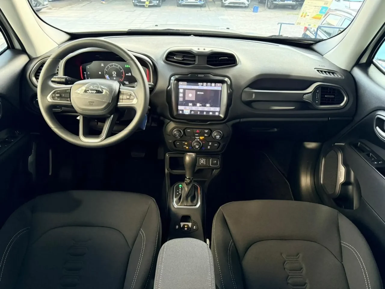 Jeep Renegade Altitude fica R$ 31.000,00 mais barato para PcD em março