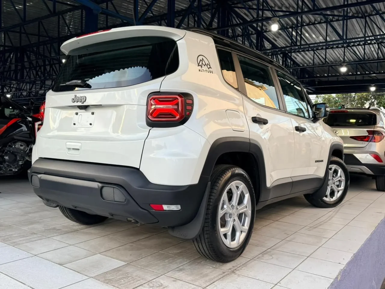 Jeep Renegade Altitude fica R$ 31.000,00 mais barato para PcD em março