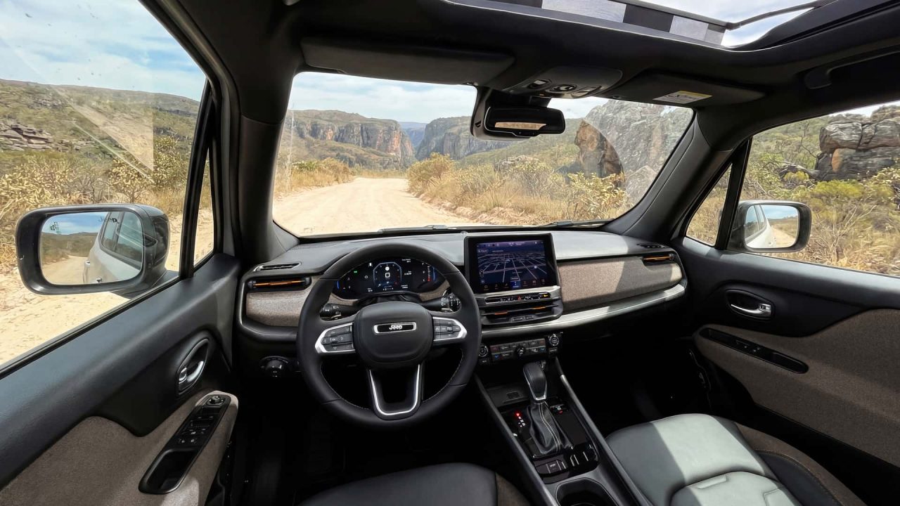 De cara nova, Jeep Renegade 2027 ganha sistema híbrido leve e fica mais acessível