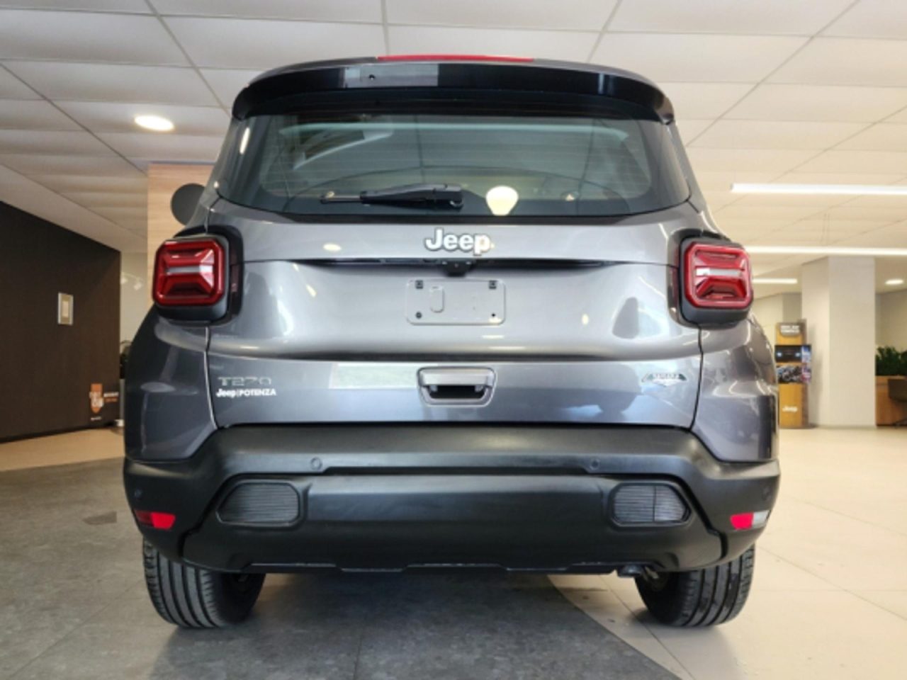 Jeep oferece R$ 21.834,00 de desconto no Renegade Sahara para PcD em março