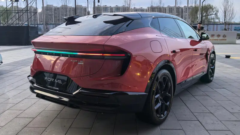 Novo Lotus Eletre X é lançado na China com 939 cv e tecnologia elétrica de 900V