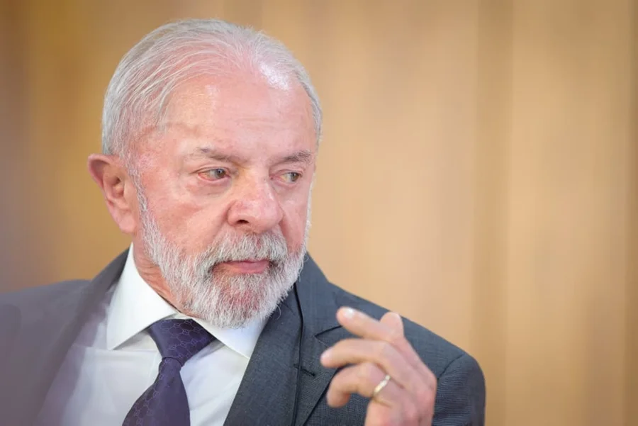 Lula critica alta dos combustíveis e cobra ação da ONU sobre tensão entre EUA e Irã