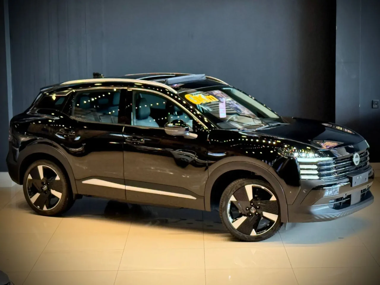 Nissan Kicks Platinum recebe desconto de R$ 21.410,00 para PcD em março