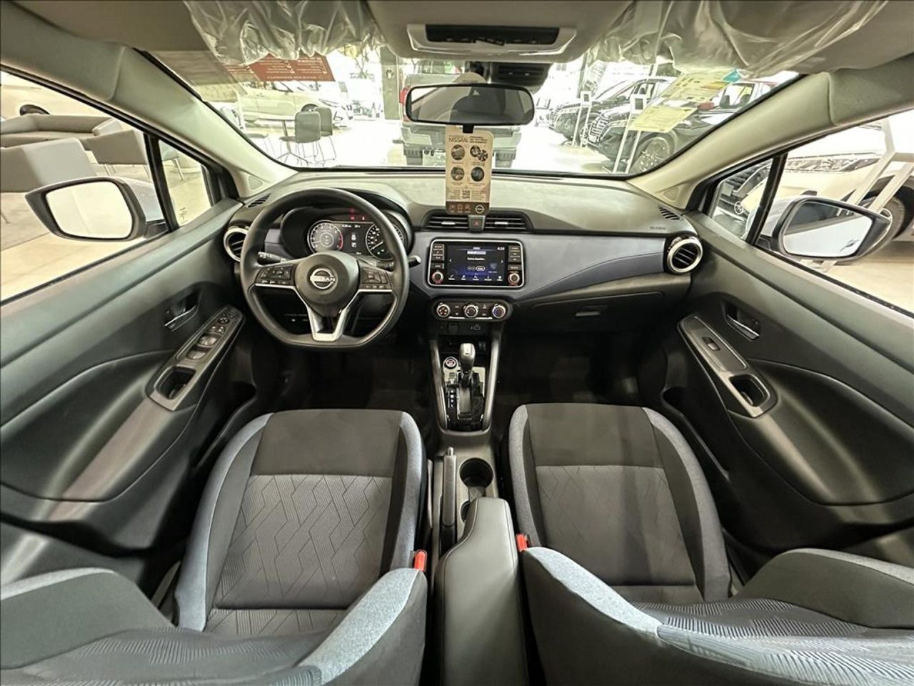 Nissan concede R$ 28.000,00 de desconto no Versa Sense para PcD em março