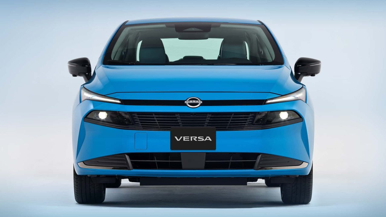 Nissan Versa 2027 chega ao México com nova identidade visual e motor 1.6 de 118 cv