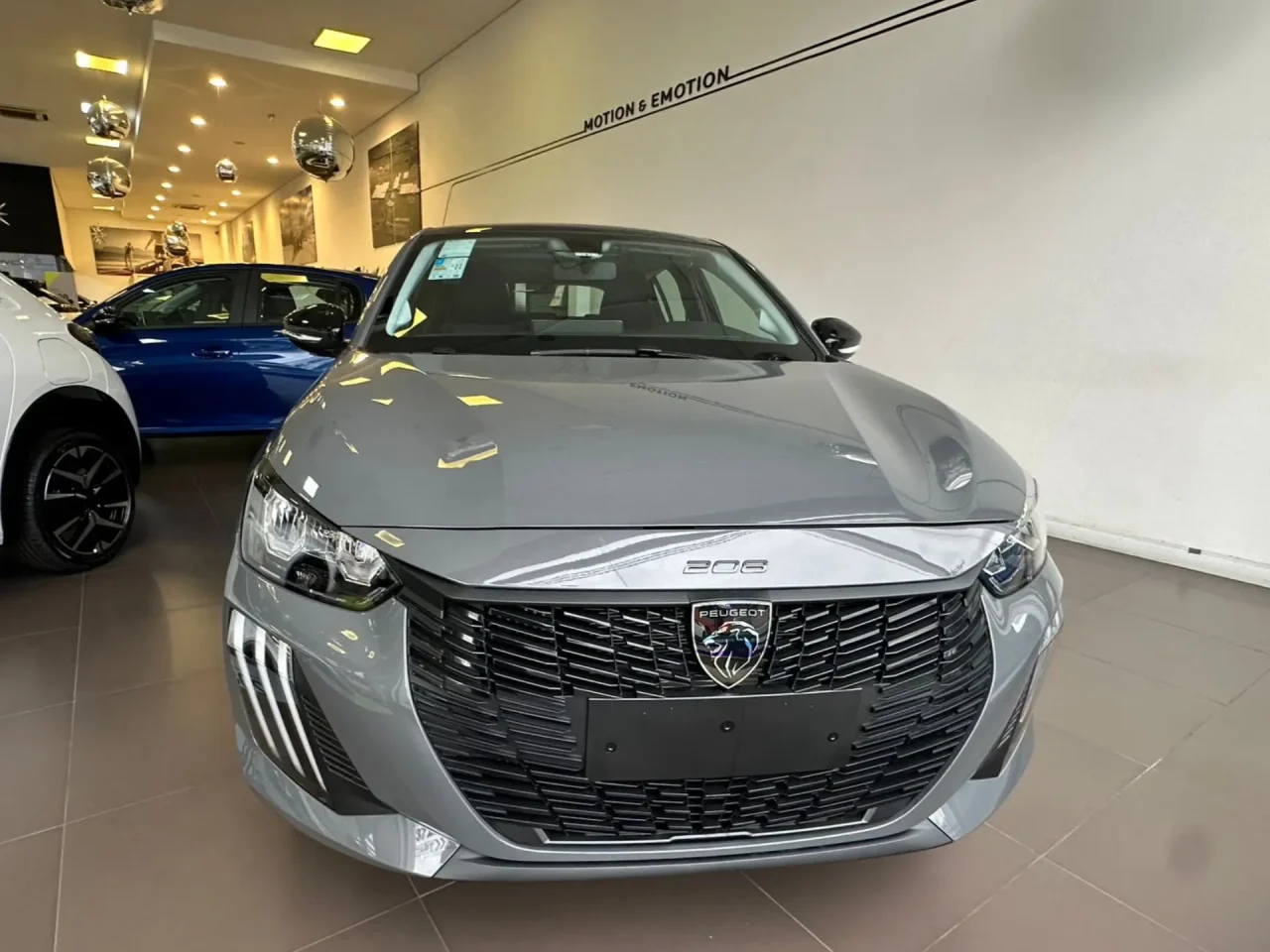 Peugeot oferece R$ 17.123,75 de desconto no 208 Style para PcD em março