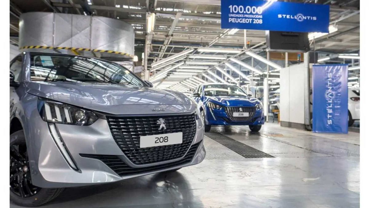 Baixa procura leva Peugeot a diminuir produção de 208 e 2008 na Argentina