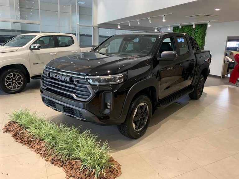 Ram corta R$ 13.000,00 da Dakota Laramie em oferta para CNPJ
