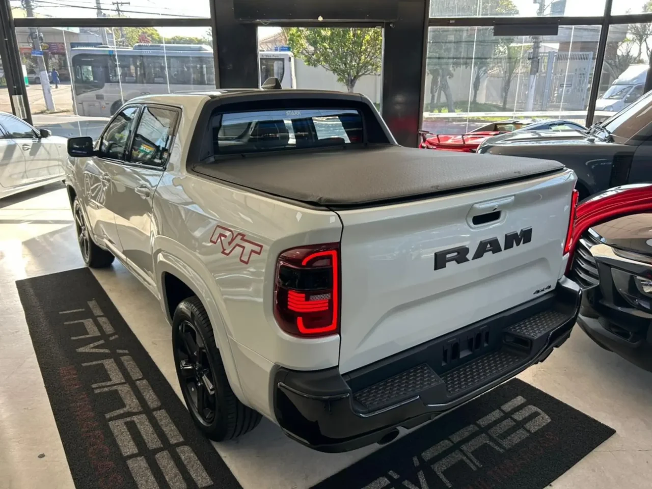 Ram corta R$ 40.000,00 da Rampage RT em oferta para CNPJ