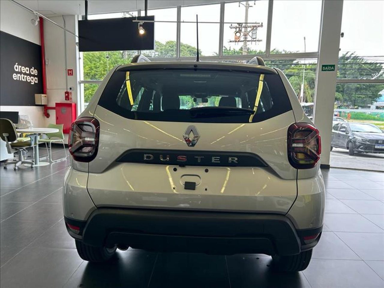 Renault oferece Duster Intense Plus com R$ 30.199,79 de desconto para PcD