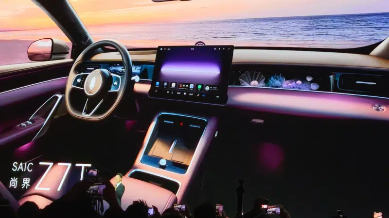 Huawei e SAIC Motor abrem pré-venda dos elétricos Z7 e Z7T na China