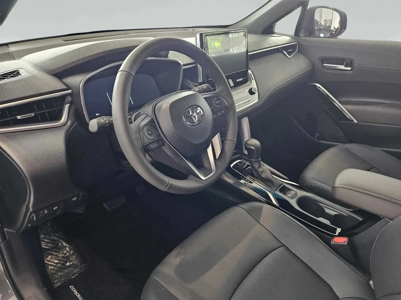 Toyota corta R$ 14.568,56 do Corolla Cross XRE em oferta para PcD