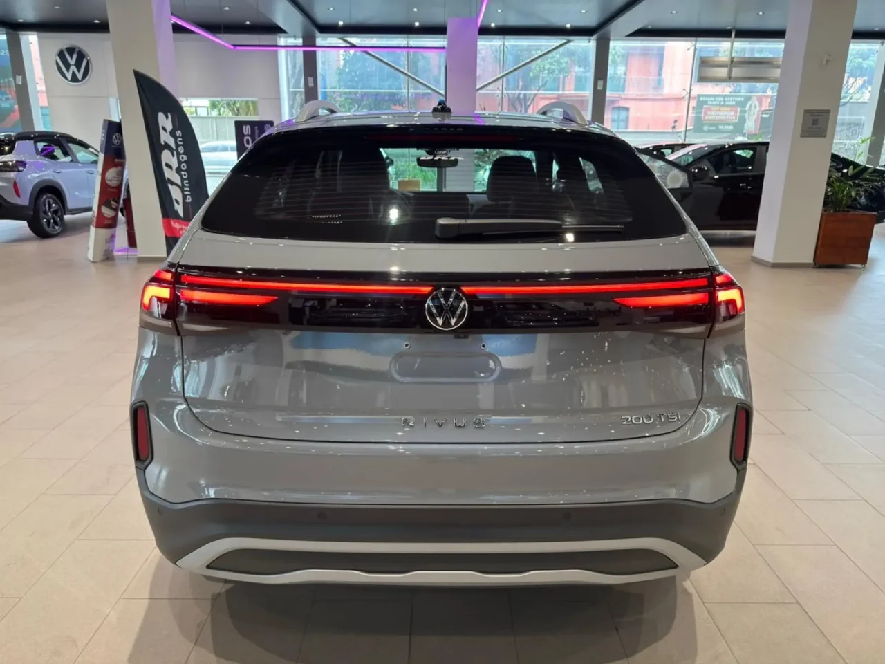 Avaliação: Volkswagen Nivus Highline 2027 aposta em mais tecnologia e refinamento