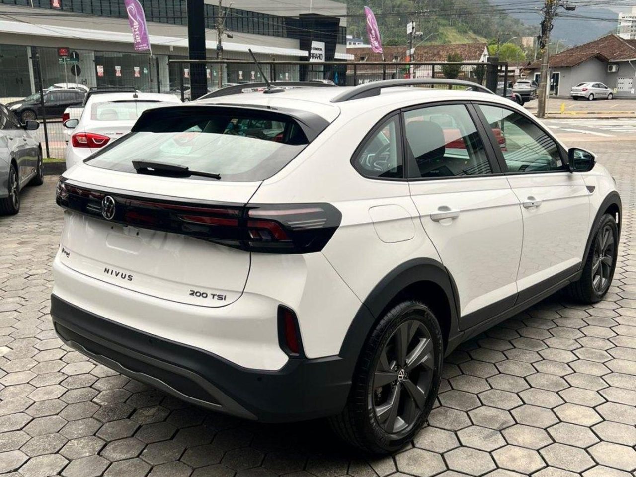 Volkswagen libera Nivus Comfortline com R$ 15.689,00 de desconto para CNPJ