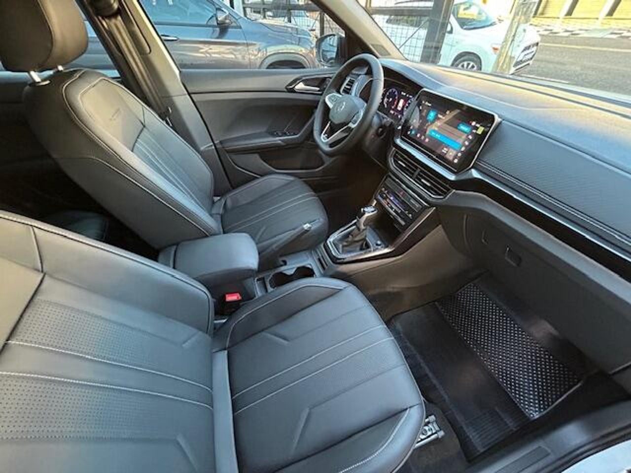 Volkswagen T-Cross Comfortline tem desconto de R$ 34.140,72 para PcD em março