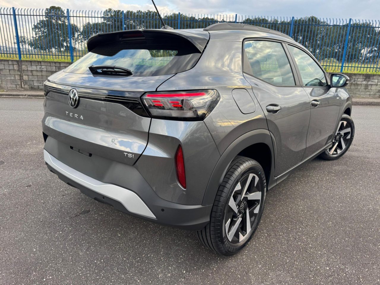 Como é o novo Volkswagen Tera High 2026 que briga com Pulse e Kardian