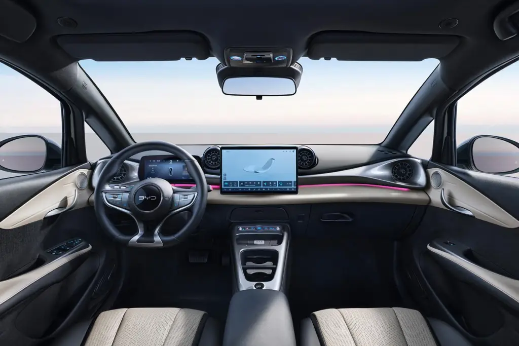 BYD Dolphin 2027 cresce, ganha novo visual e motor de 177 cv do Yuan Pro