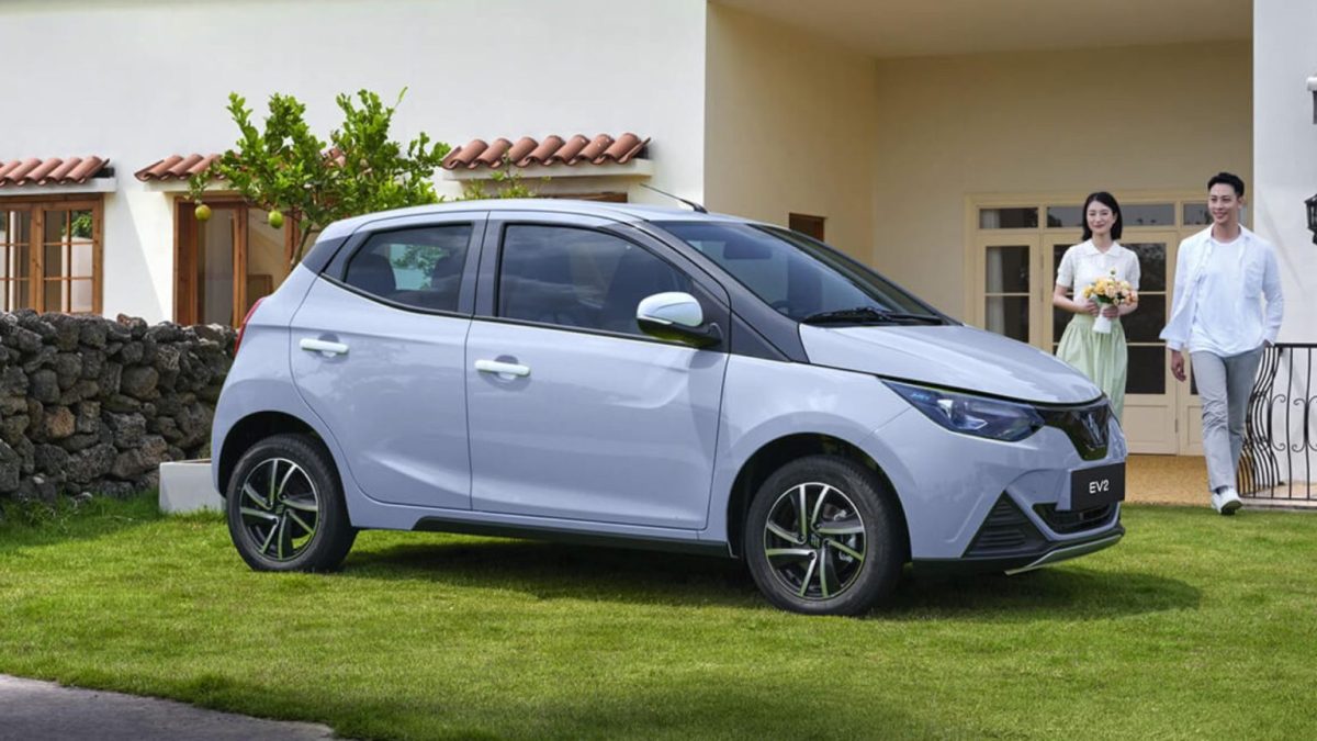 JMEV estreia no Brasil com EV2 e EV3 a partir de R$ 69.990