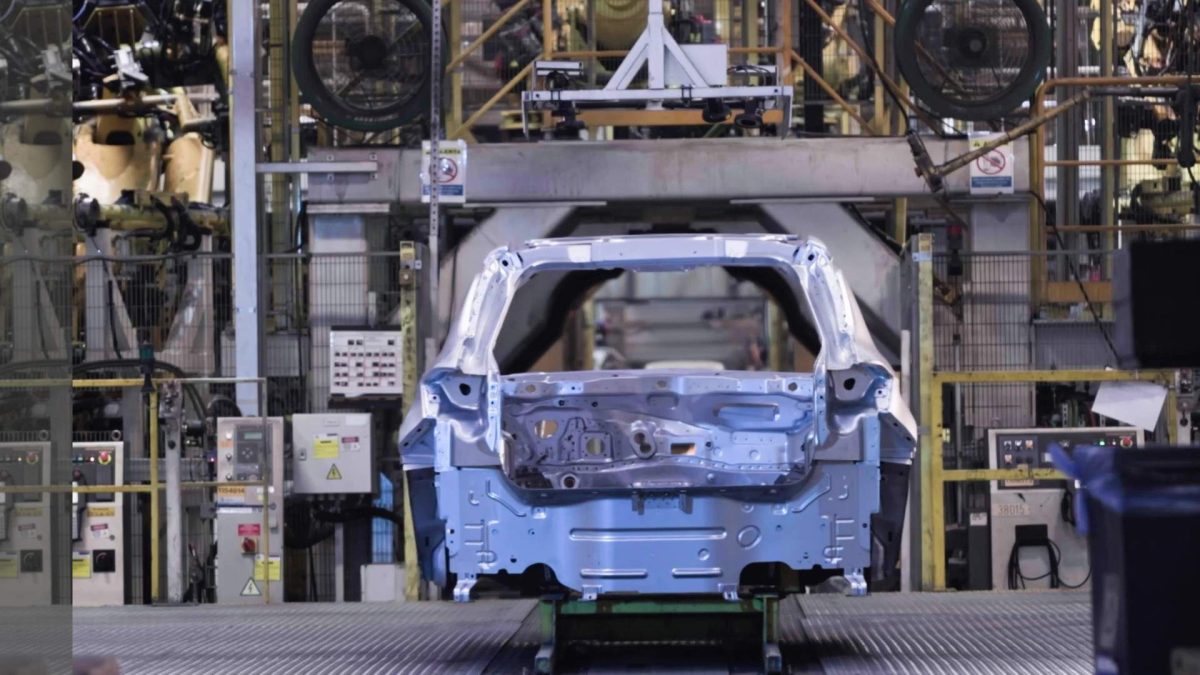 Jeep Avenger 2027 começa a ser produzido no Brasil, no Rio de Janeiro