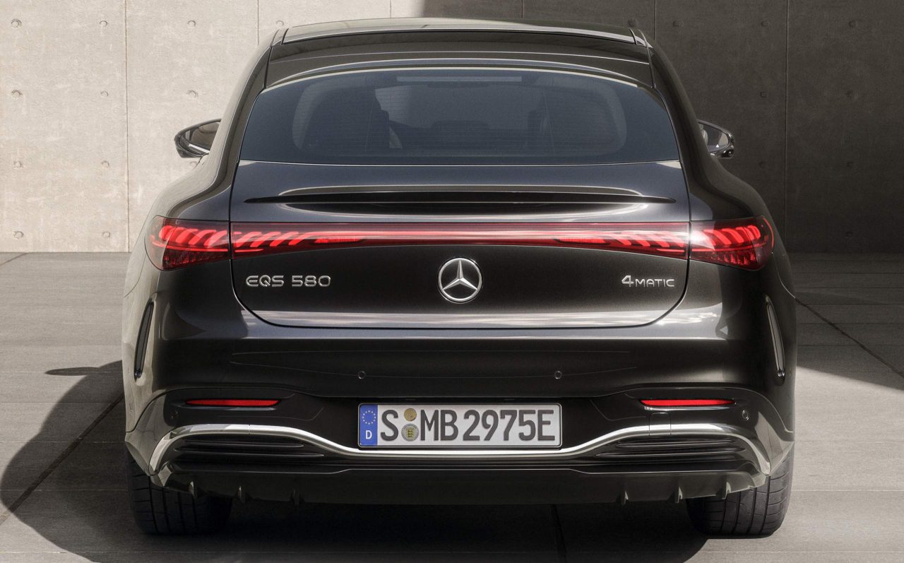 Mercedes-Benz EQS 2027 estreia com 926 km de alcance e tecnologia de 800V