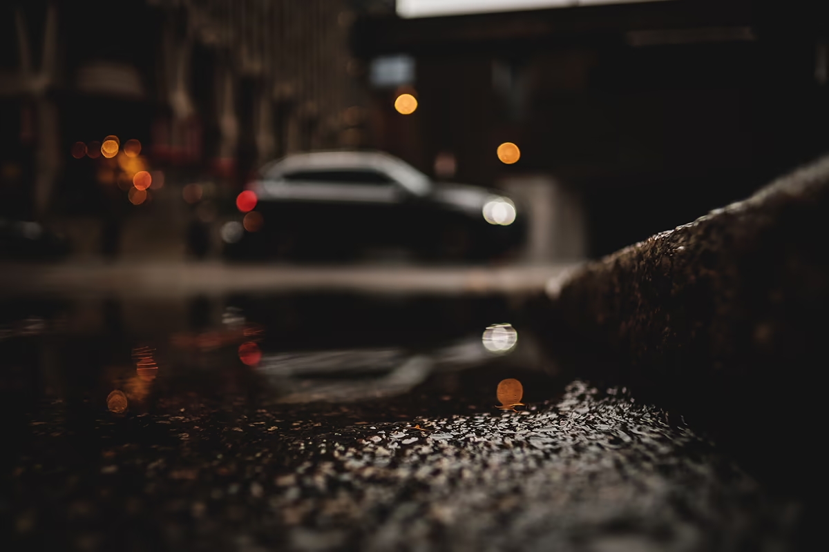 Aquaplanagem: como identificar e evitar a perda de controle do carro