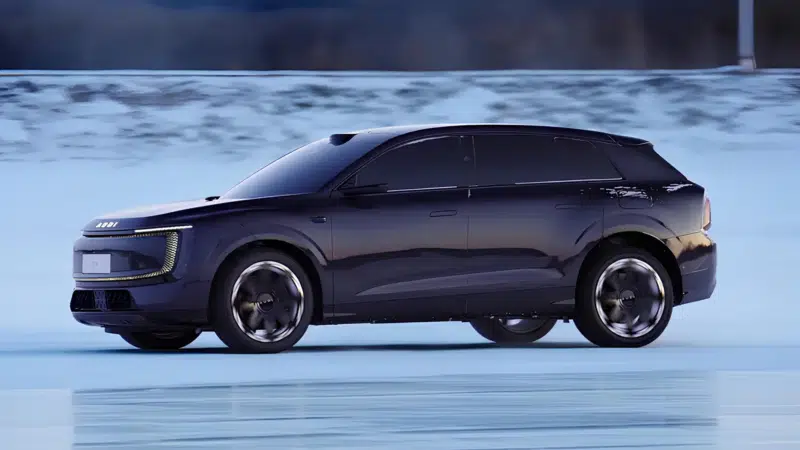 Audi E7X impressiona e bate Xiaomi YU7 e Porsche Macan em testes de pista