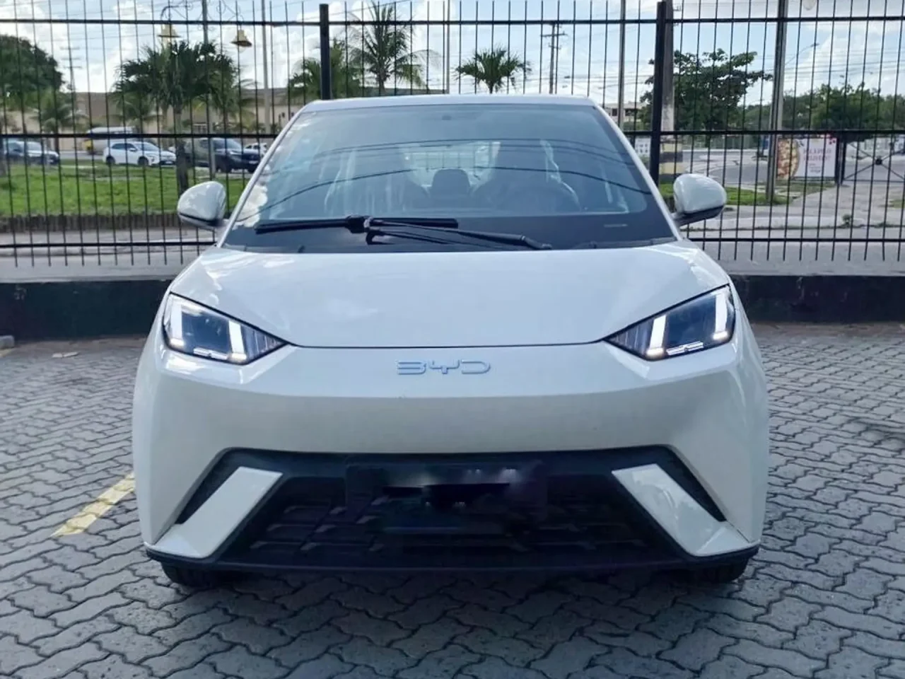 BYD dá R$ 11.000,00 de desconto no Dolphin Mini para PcD em abril