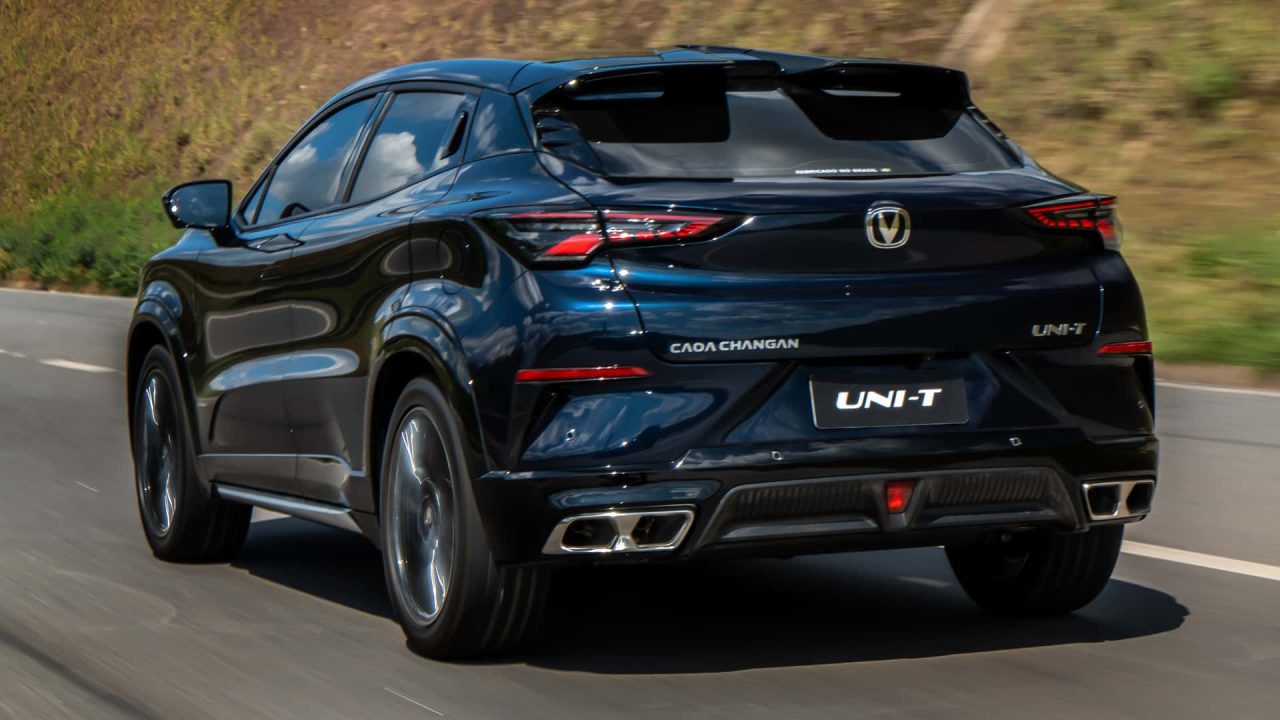 Caoa Changan Uni-T traz sistema inteligente na chave para facilitar manobras em vagas apertadas