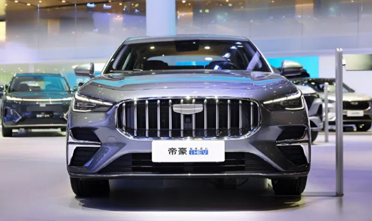 Geely Emgrand i-HEV faz 45,05 km/L e entra para o Guinness como híbrido mais eficiente