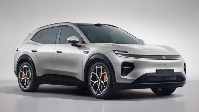 Changan Nevo Q06 aparece em registros com sistema 800V e opção híbrida EREV