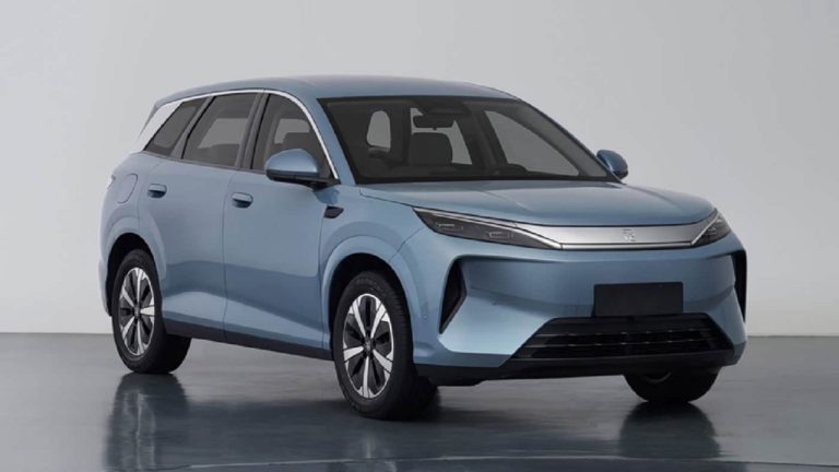 Novo BYD Yuan Plus tem interior revelado antes da estreia oficial em maio