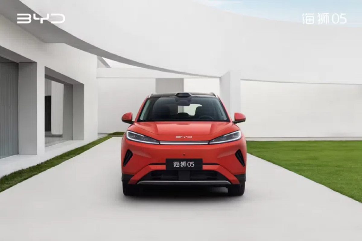 BYD apresenta o novo Sealion 05 em versões elétrica e híbrida DM-i antes do lançamento oficial