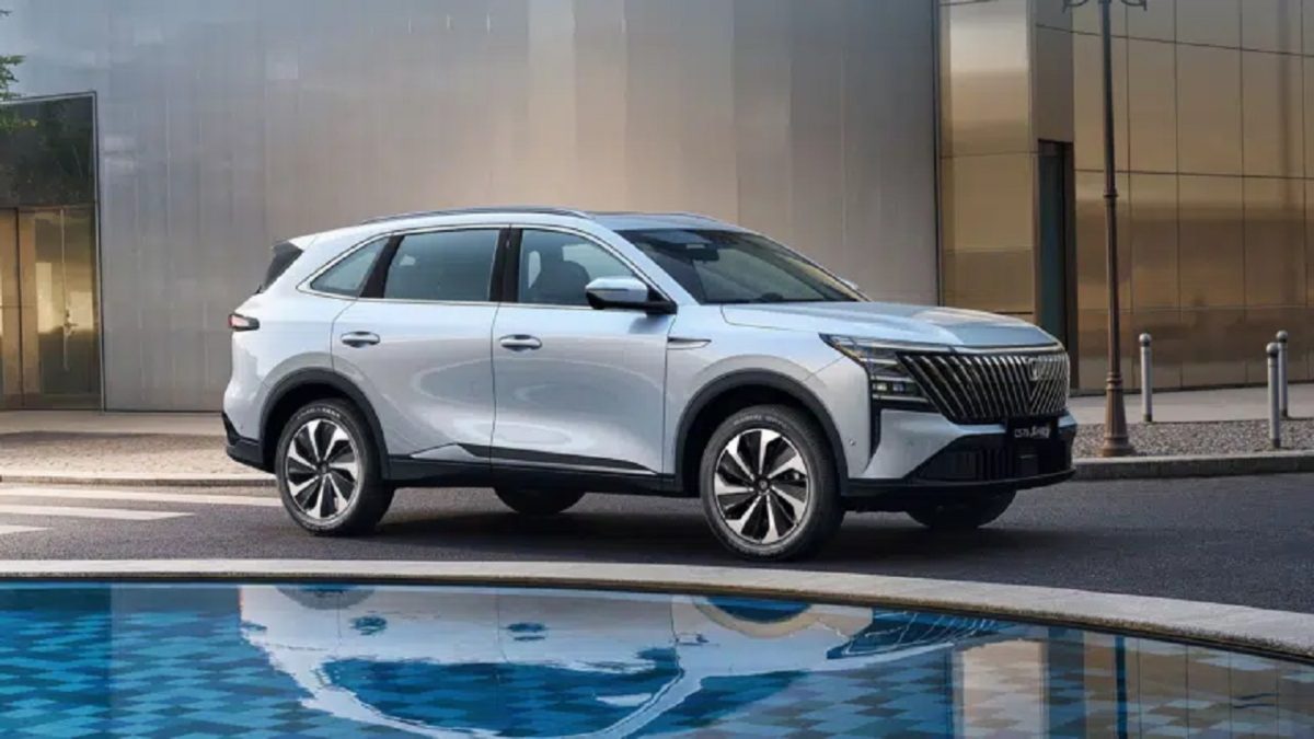 Changan CS75 Plus HEV estreia em pré-venda na China com sistema híbrido avançado