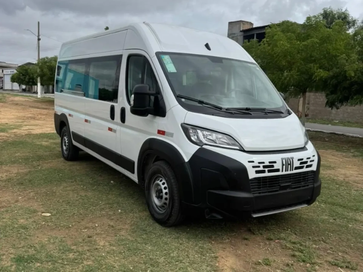 Fiat Ducato Minibus sai com mais de R$ 95 mil de desconto para CNPJ