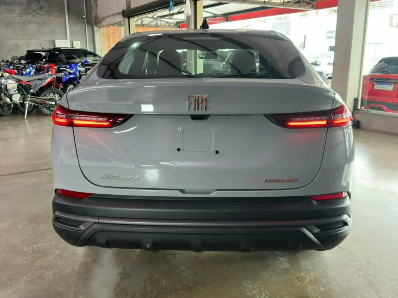 Fiat dá R$ 17.000,00 de desconto no Fastback Turbo 200 para PcD em abril