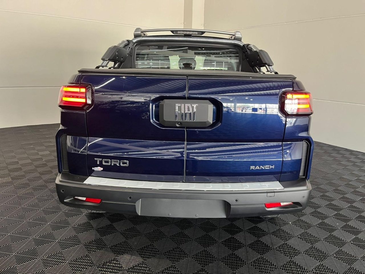 Fiat dá R$ 40.140,00 de desconto na Toro Ranch para CNPJ em abril