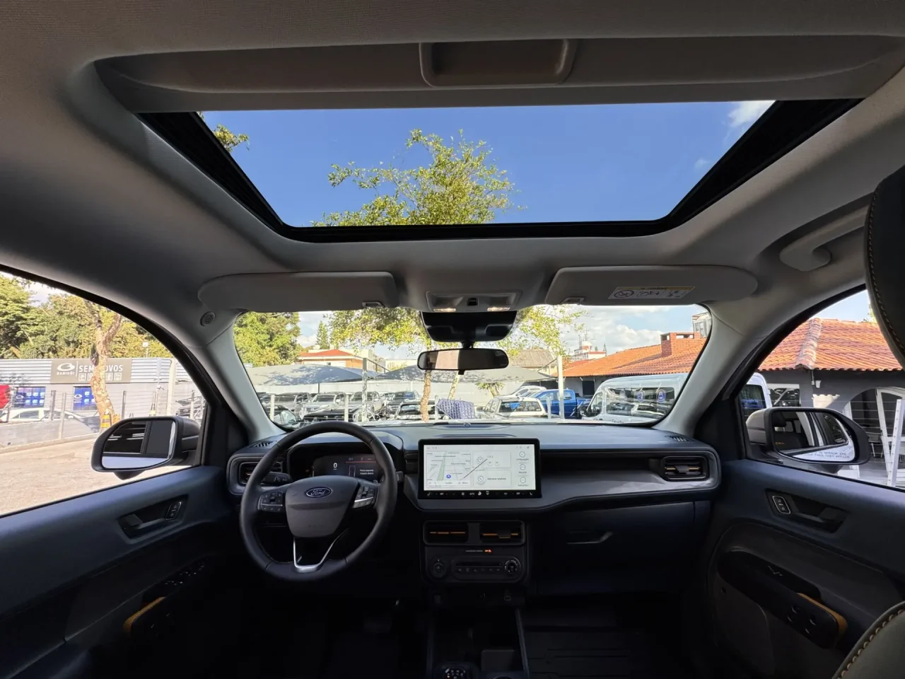 Ford chama donos da Maverick 2025 para recall por problema no teto solar