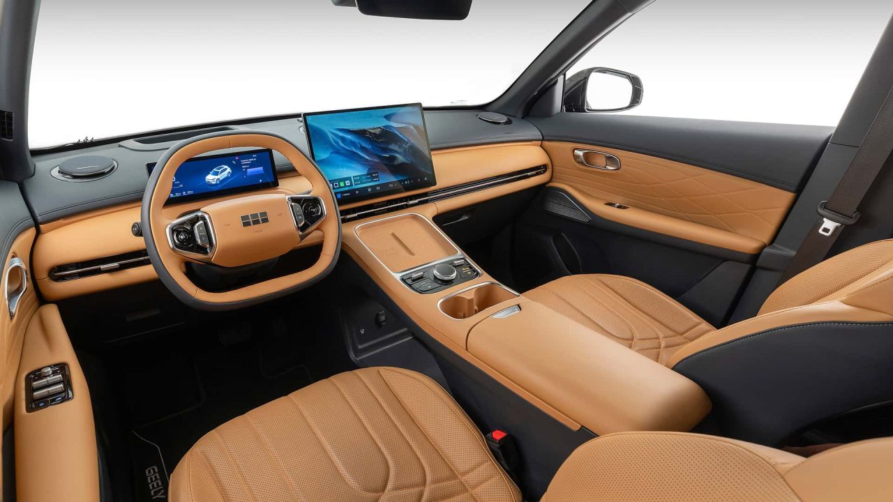 Geely EX5 EM-i chega ao Brasil por R$ 189.990 com autonomia de até 1.300 km