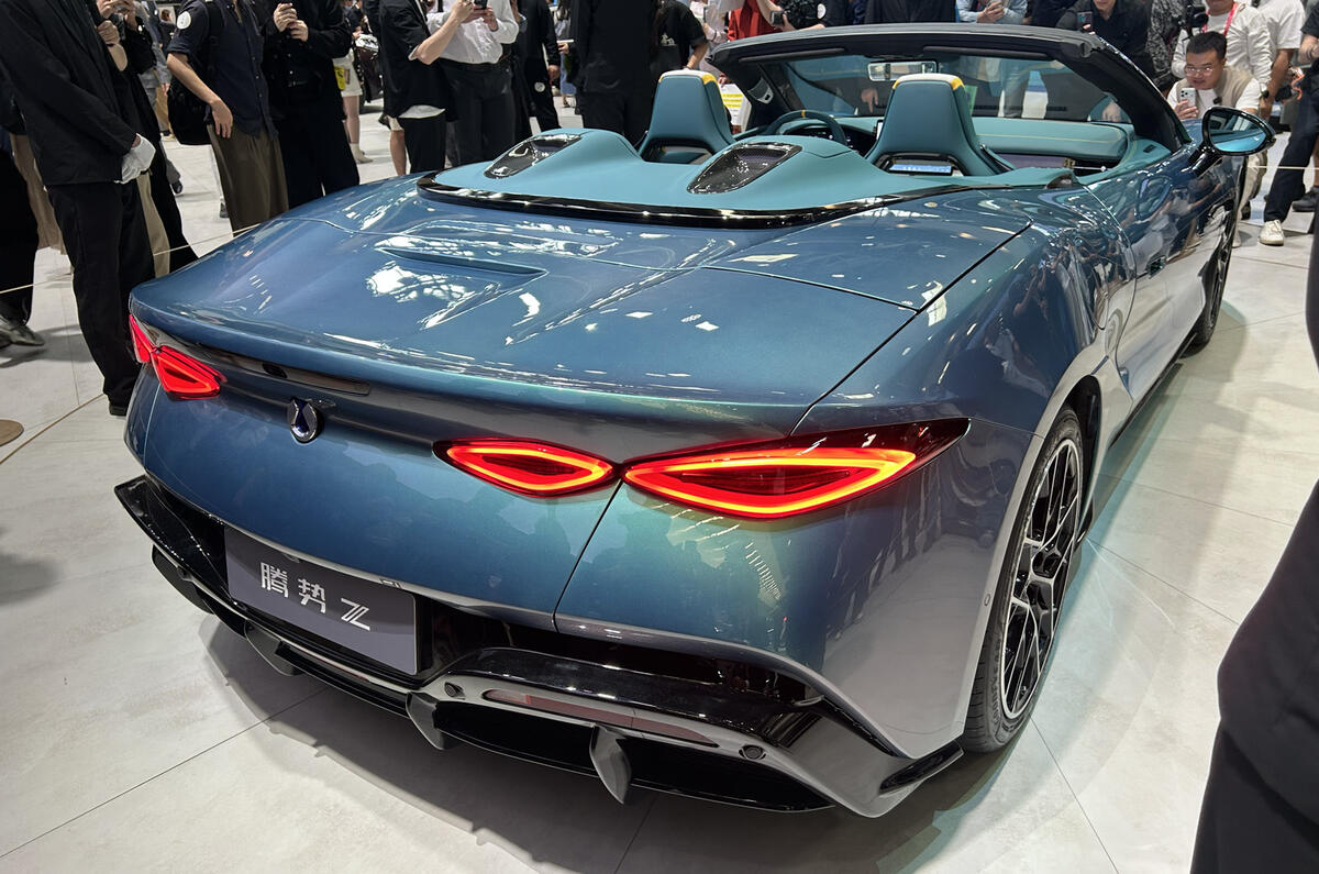 Denza revela Z Convertible de quatro lugares e 1.000 cv
