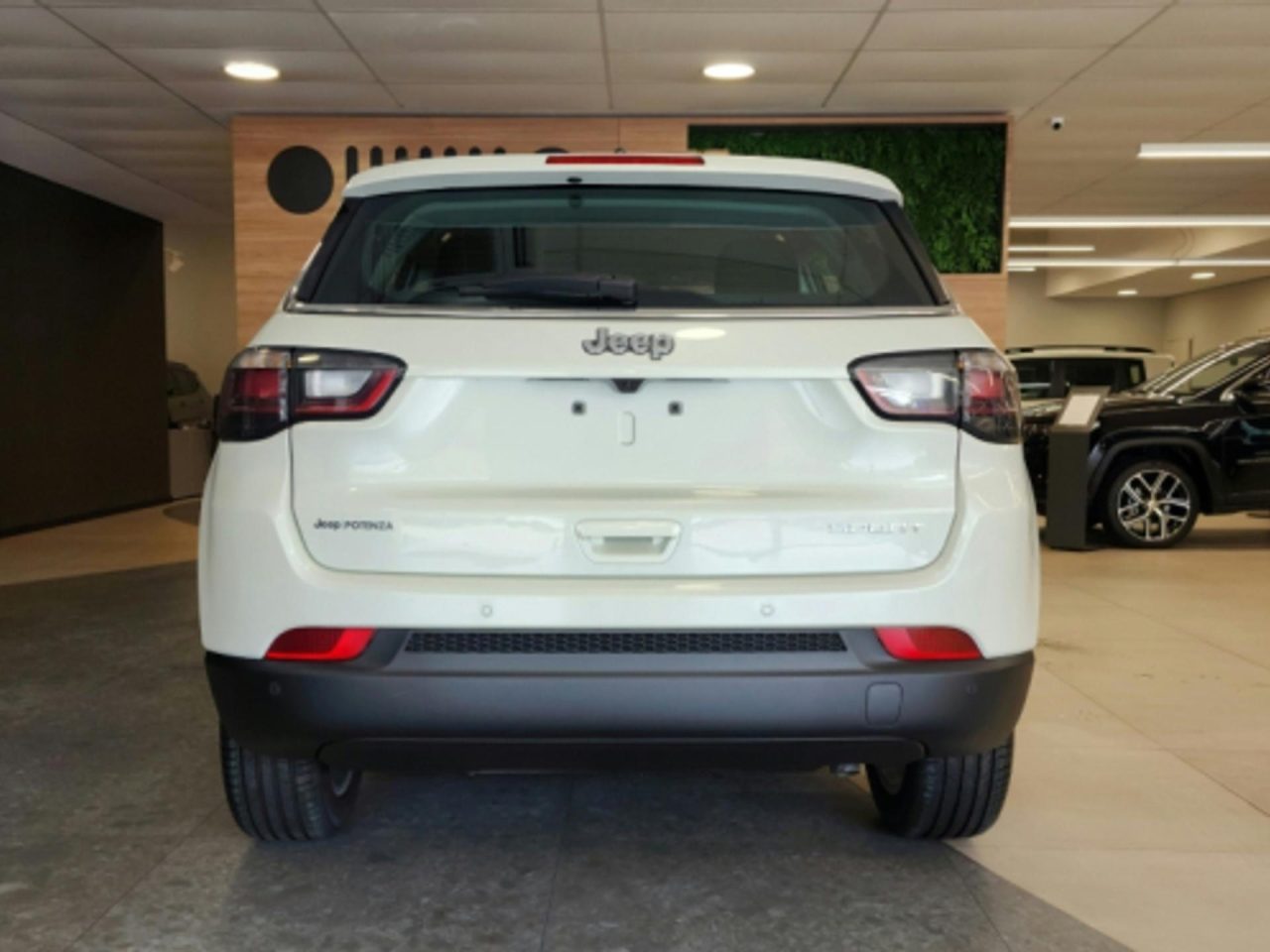 Jeep libera R$ 36.244,78 de desconto no Compass Sport para PcD em abril