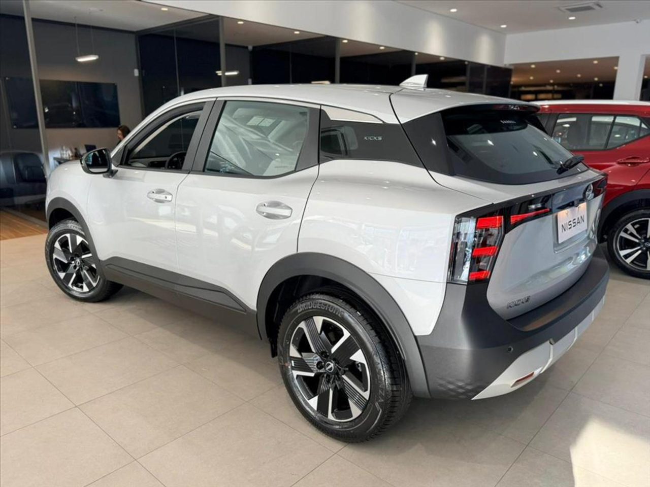 Desconto de até R$ 33,7 mil deixa Nissan Kicks mais acessível para PcD em abril