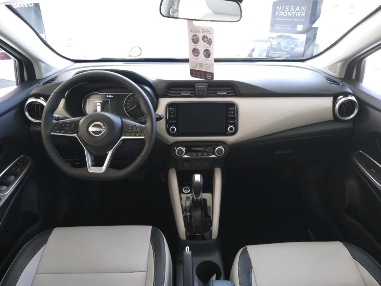 Nissan libera até R$ 25.000,00 de desconto no Versa para PcD em abril