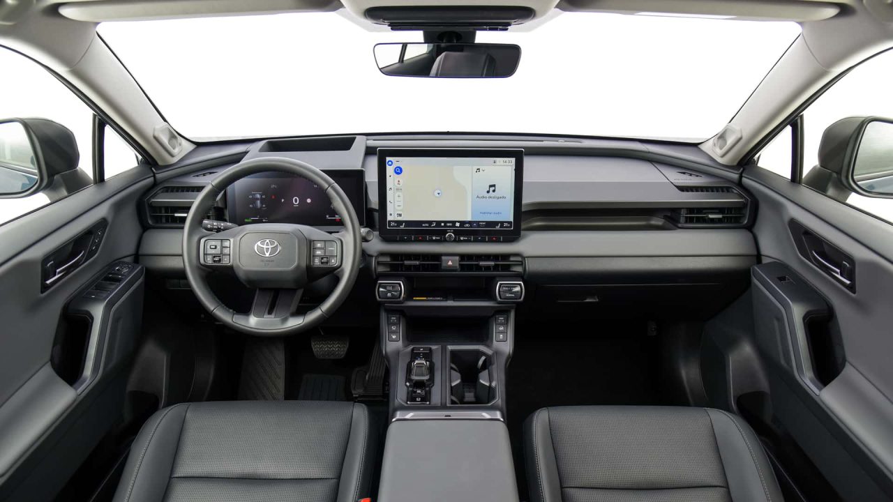 Novo Toyota RAV4 chega ao Brasil com versões híbridas e mais tecnologia por R$ 317 mil