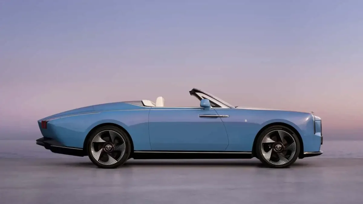 Rolls-Royce revela conversível elétrico de luxo avaliado em R$ 50 milhões