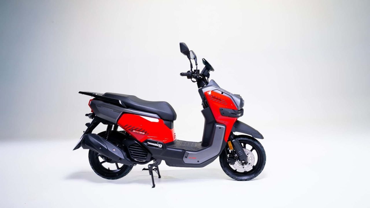 Shineray Urban Lite estreia no Brasil por R$ 12.490 e aposta no baixo custo