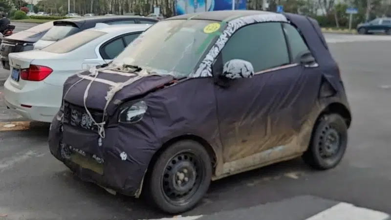 Smart retoma produção de compactos e aposta em design inspirado no antigo ForTwo