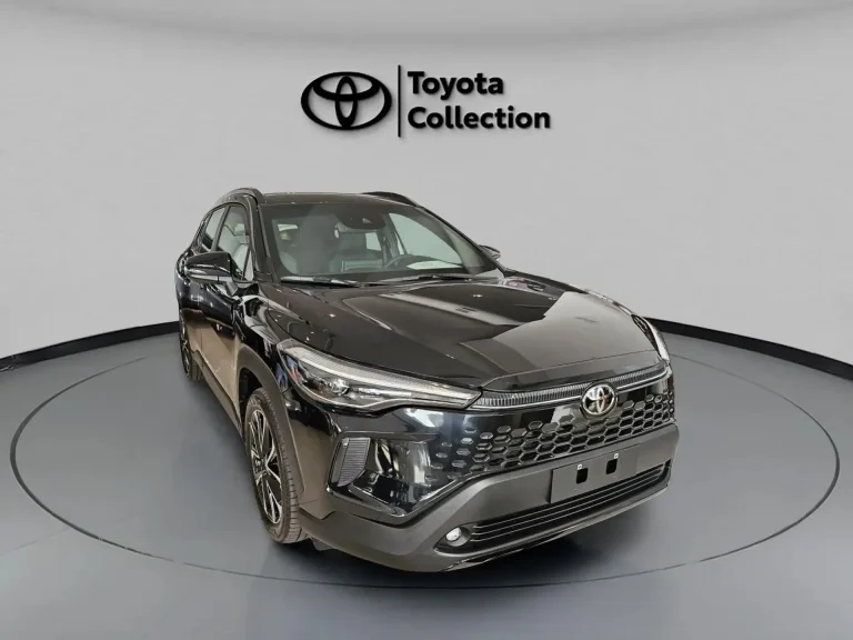 Toyota Corolla Cross XRE ganha desconto de R$ 11.479,27 para PcD em abril