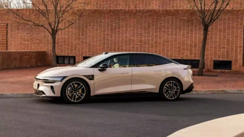 Zeekr abre pré-venda dos 7 GT e 007 na China com até 905 km de autonomia