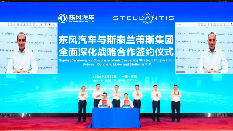 Nova parceria entre Stellantis e Dongfeng pode transformar a Voyah em rival global da Tesla