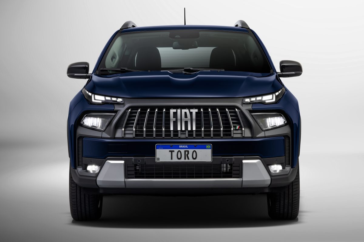 Fiat lança Toro 2027 com tecnologia híbrida-leve e preços a partir de R$ 197.490